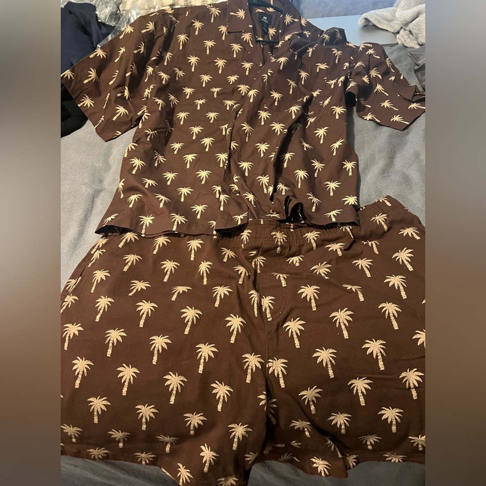 h&m men’s tropical shirt and short set